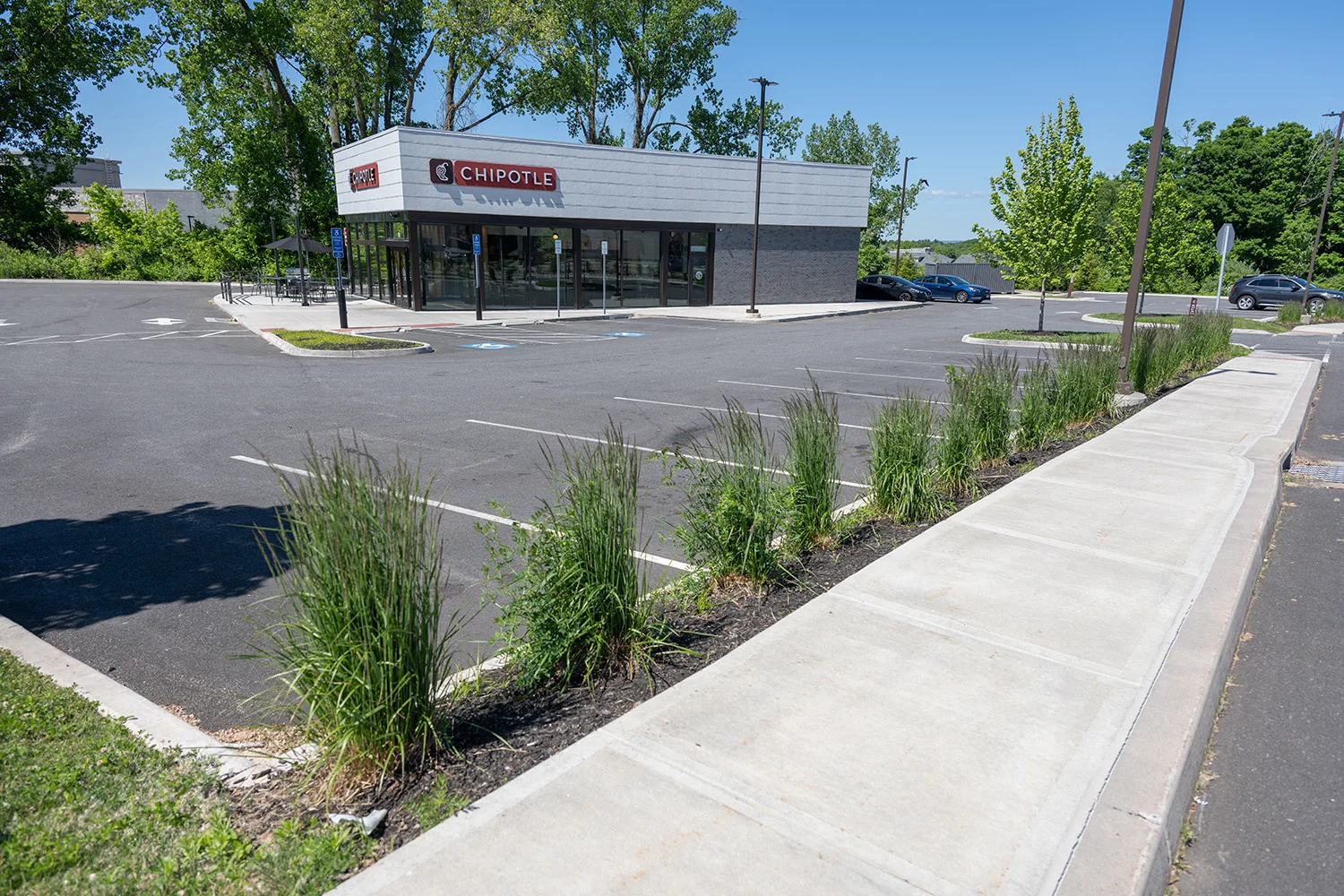 S Windsor Cedar Ave 0274.webp